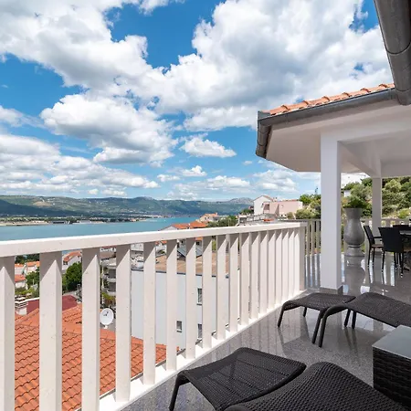Apartment Katarina Trogir Exterior photo